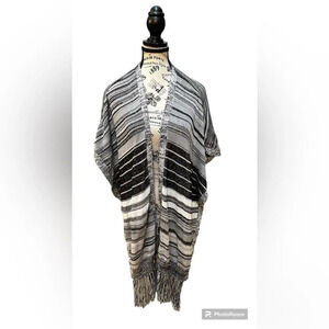 Quinn black, gray, and white cardigan sweater. Fringed bottom.  Size Large